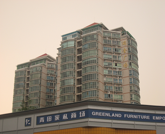 創(chuàng)紀(jì)錄加層 -----２００１年，成都瑞金廣場(chǎng)由６層增至１８...